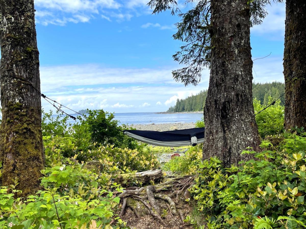 Отель So Damn Lucky Glamping Юклулет Экстерьер фото