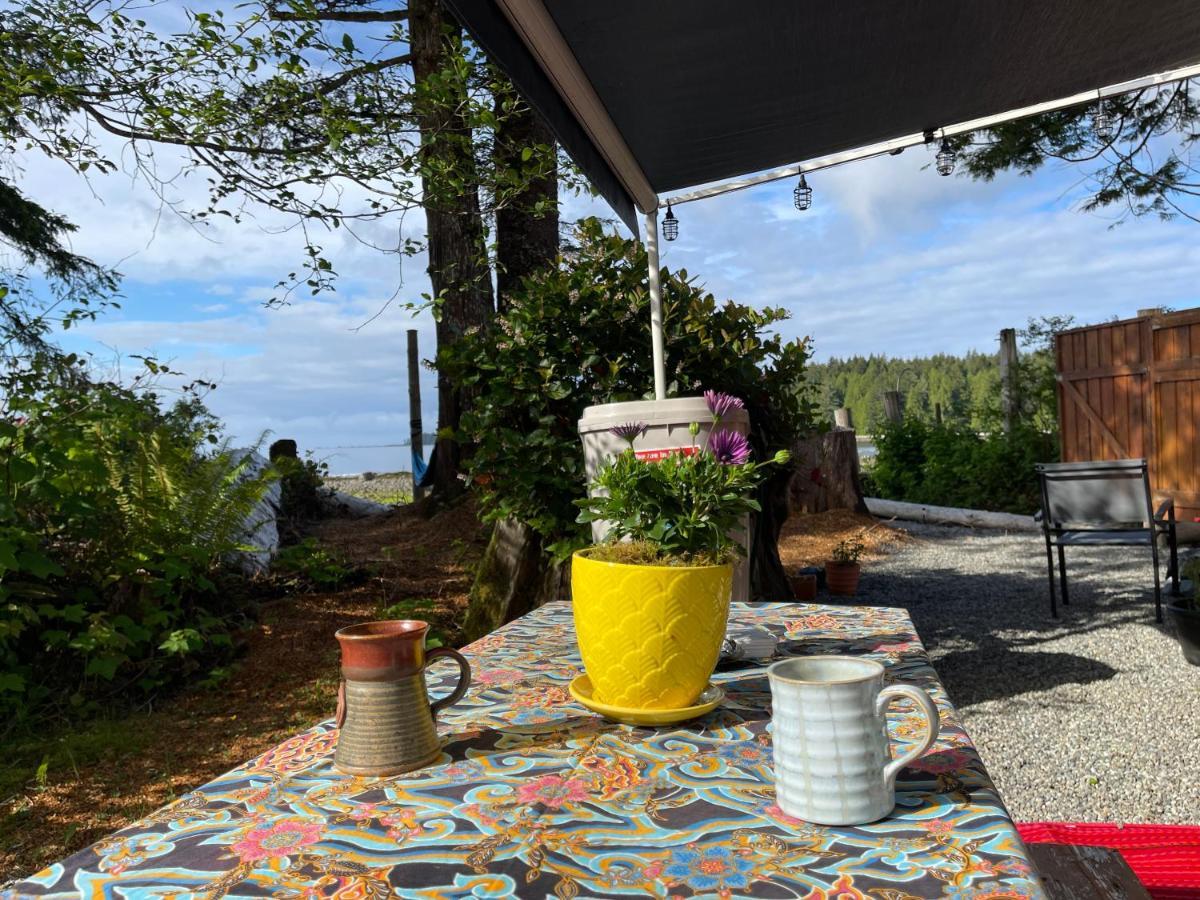 Отель So Damn Lucky Glamping Юклулет Экстерьер фото